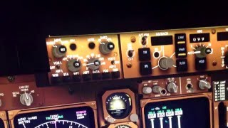 Crossing the Atlantic in the 747-400! A glimpse in the cockpit! [FS2004] screenshot 4