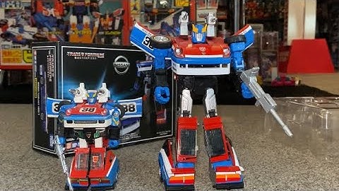 Transformers takara masterpiece Smokescreen review. MP & G1 vintage comparisons complete collection.