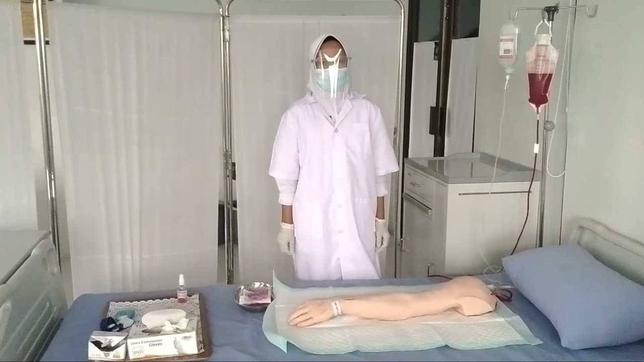 Pemasangan infus sesuai dengan standar operasional prosedur (SOP)