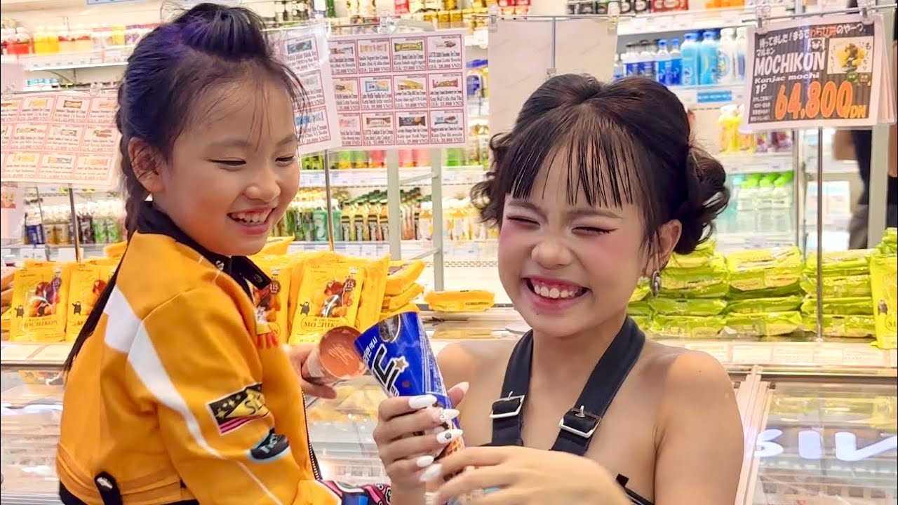 Supermarket Fun with Rumi Ha Anh & Zoey Bao Trang 😁| Playful Kids Vlog ☺️