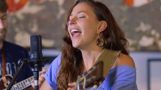 Creek Sessions: Lindsay Lou - Magic Man chords