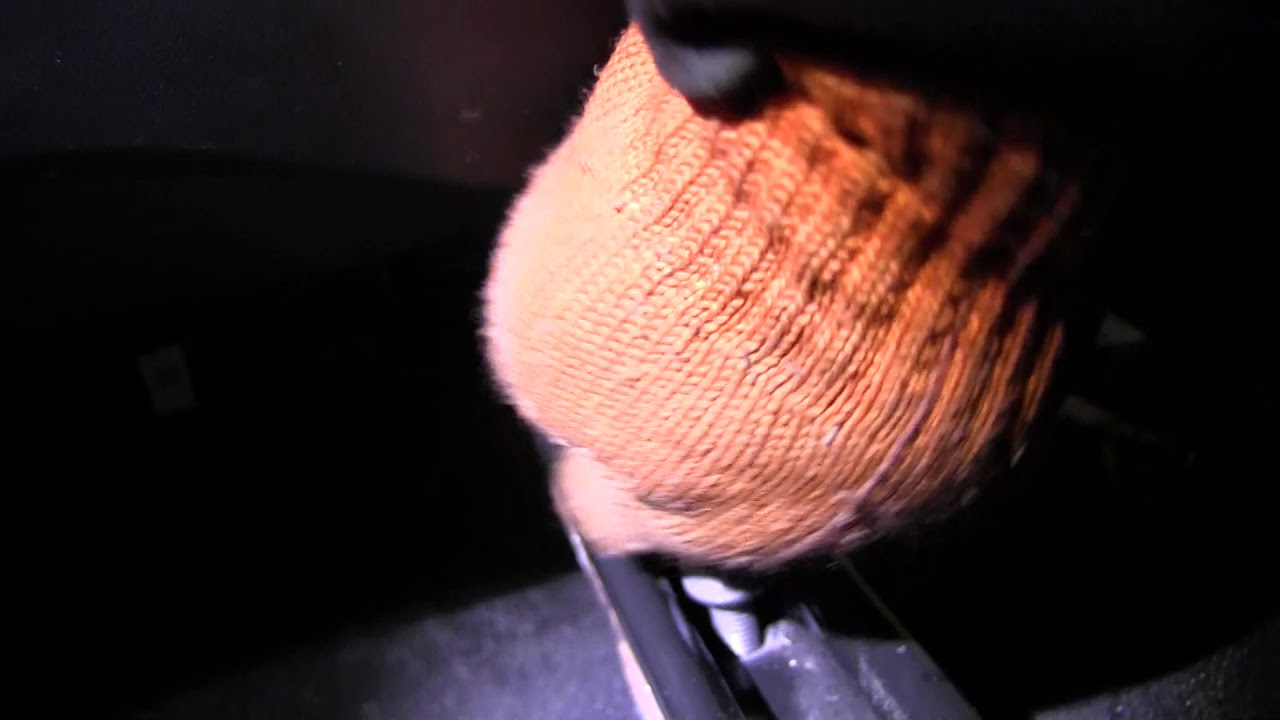 Как снять переднее пассажирское сиденье электромобиля Tesla Model X ...