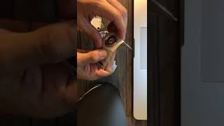 New Tile Battery Replacement: The Life Hack Tile DOESN’T want you to know (trigger warning)