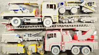 Temukan Mobil Mainan Terkubur dan Membersihkan Truk Towing Besar, Truk Pemadam Besar, Truk Oleng