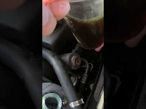 #automobile #mechanic #mechanik #tutorial #diy #replace #work #repair #steering #oil #powersteering