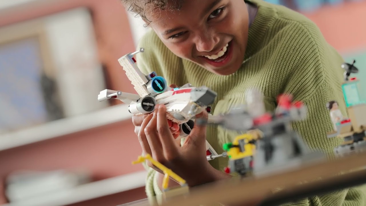 LEGO Star Wars 75423 : SMART Play: Luke's Red Five X-Wing - YouTube