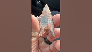 Making arrowhead out of Flint Ridge! #flintknapping #arrowhead #bushcraft #crystals