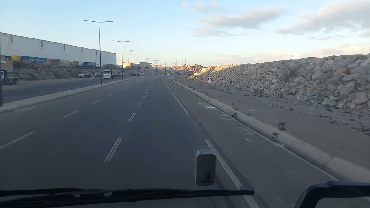 شنو هي ايجابيات و سلبيات ديال مهنة سياقة شاحنات كبرى( رموك) في 🇲🇦