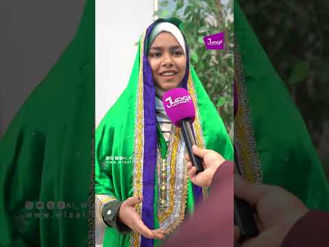 فتيات مصريات بالزي العماني