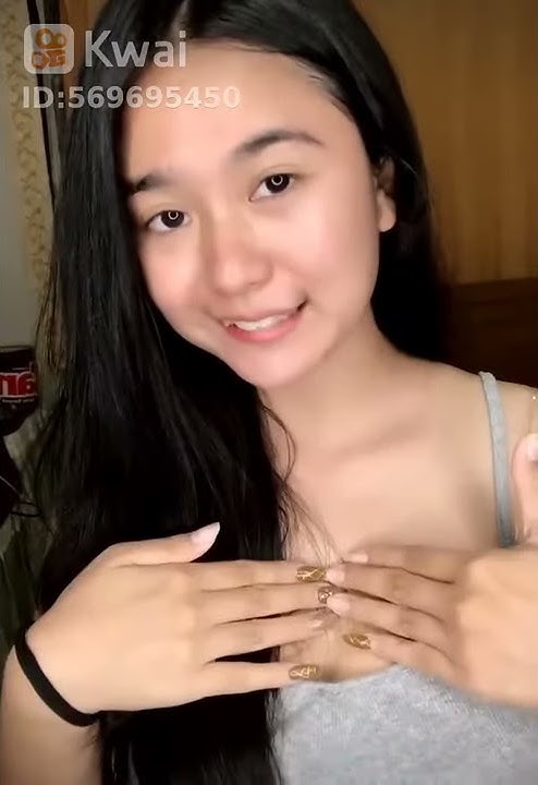 Cewek cantik lipsing