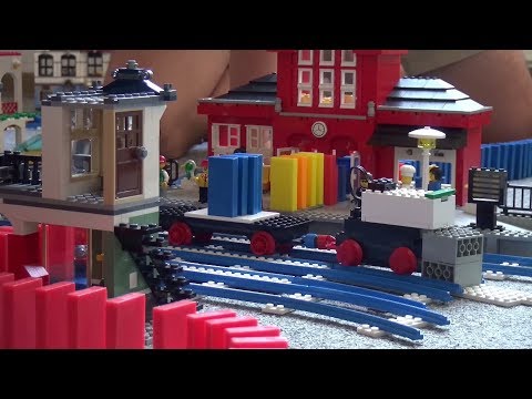 Domino Builders Challenge #26 LEGO® train