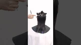 A quick guide to cutting a flipped-out hairstyle. #haircut #hairstyle #hair #hairtok
