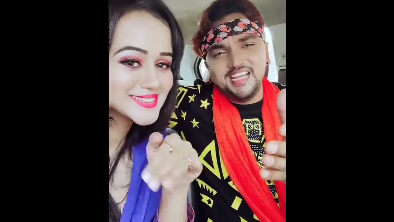 Gunjan Singh and Gunjan pant ka Tik Tok video