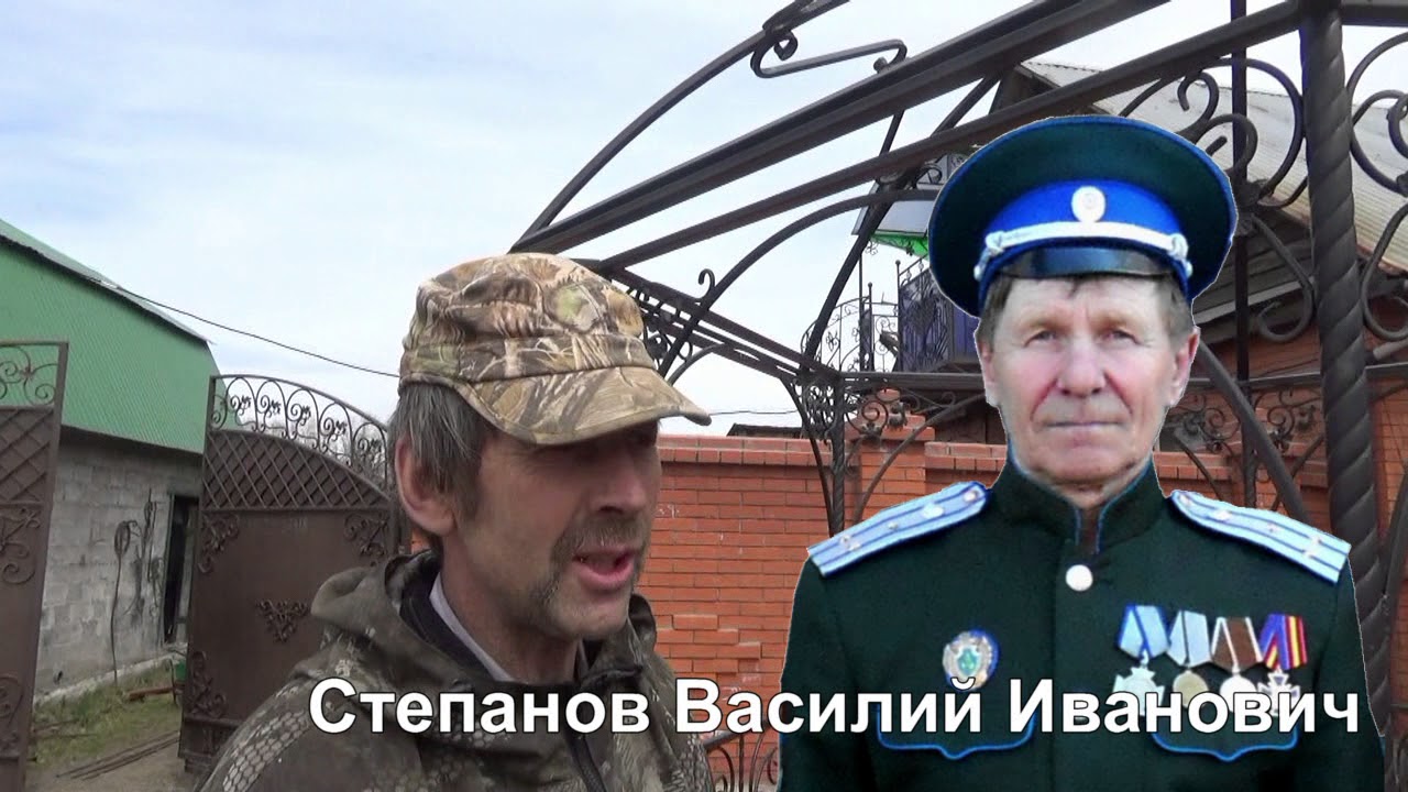 Батюшка на машине