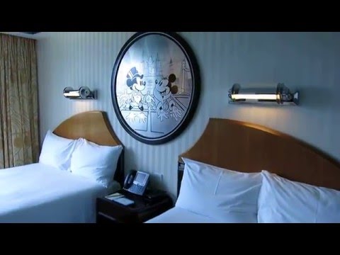 Hong Kong Disneyland - Hollywood Hotel Room Tour