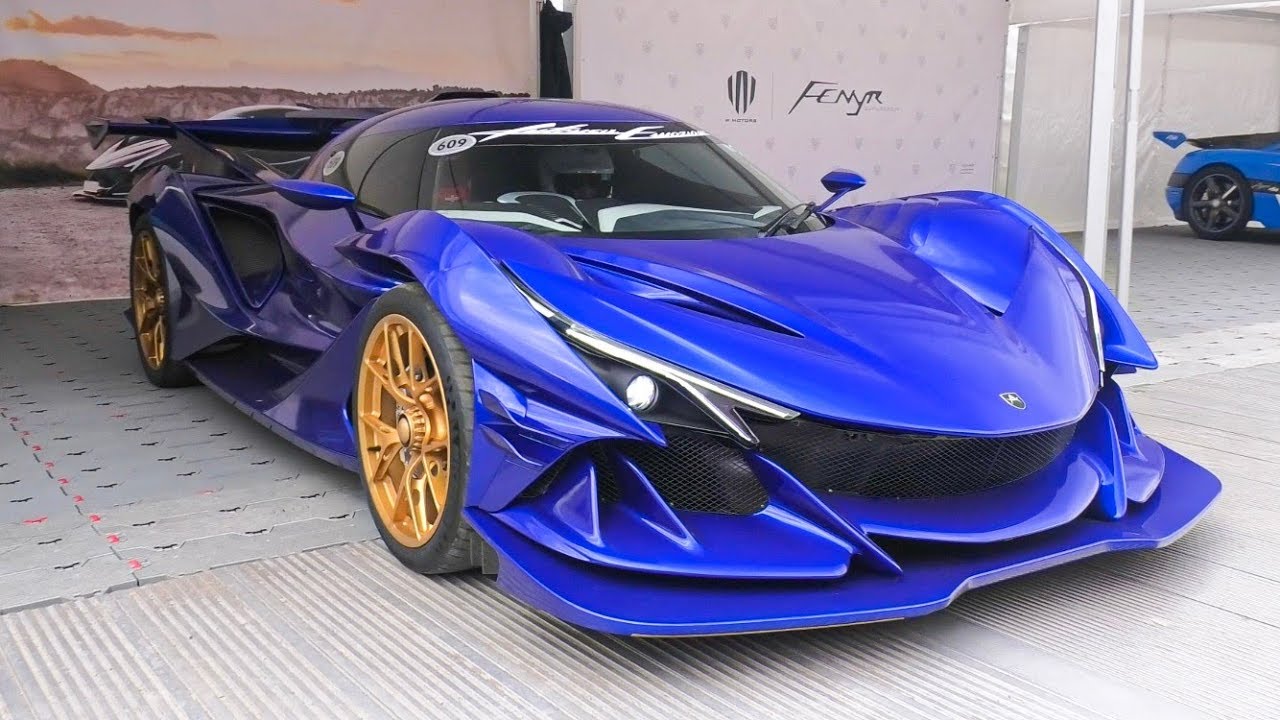 $3 Million APOLLO INTENSA EMOZIONE doing Burnouts, Donuts and LOUD ...