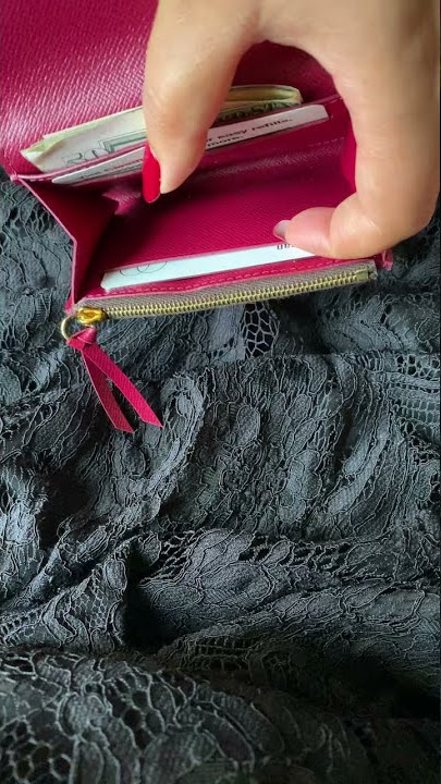 Unboxing the Louis Vuitton rosalie coin purse 💖 The pink inside is so