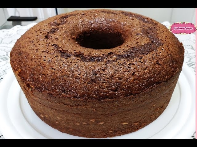 Bolo de Chocolate simples, fofinho e fácil de preparar, Receita