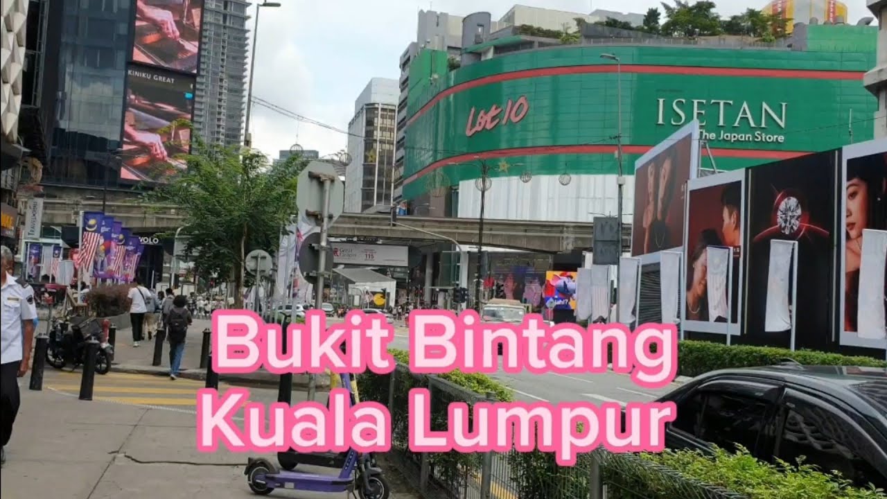 Bukit Bintang, Kuala Lumpur, Malaysia saat siang dan malam