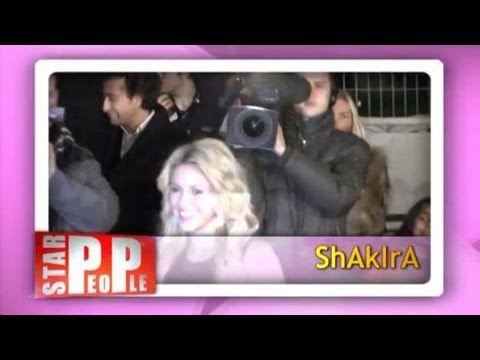 Vidéo: La Télévision Colombienne Affirme Que Shakira Est Enceinte