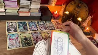 Küsler, Ayrılar, İletişimi Olmayanlar…💞 Ne Yapmayı Düşünüyor, Adım Atacak Mı? 💞Aklımdaki Kişi Tarot