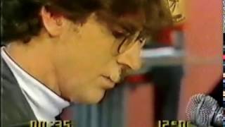 Video thumbnail of "CHARLY GARCÍA - "DE MÍ" - 1989 - INÉDITO EN TELEVISIÓN"