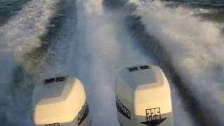 Donzi 34 running full out