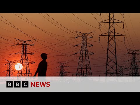 South Africa: On the edge of darkness - BBC News