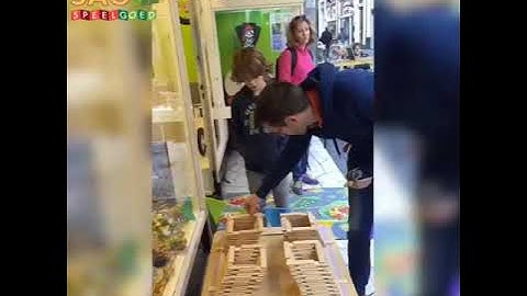 Kapla Eiffel Tower 2016 by Hout Sage