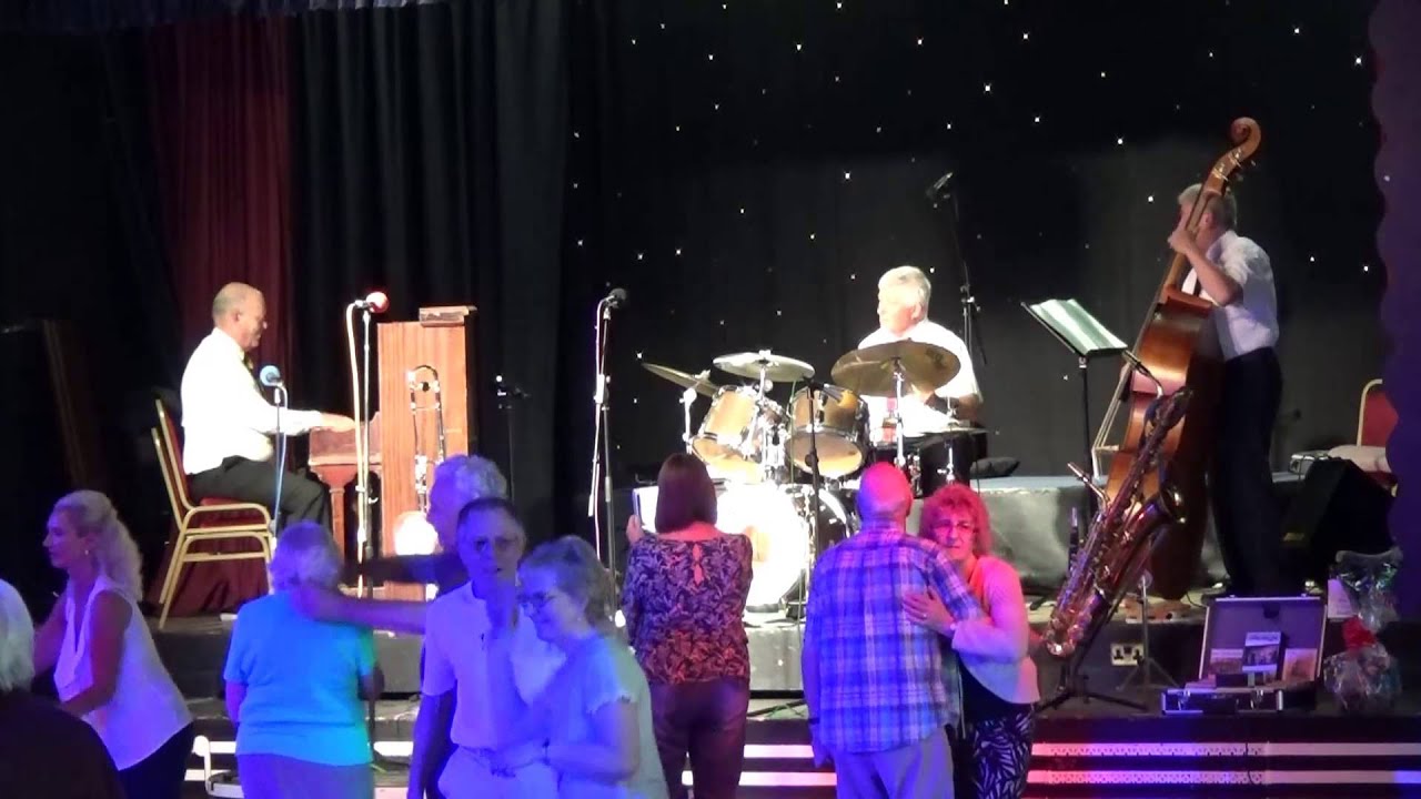 SIMON BANKS AT HEMSBY SEPTEMBER 2015