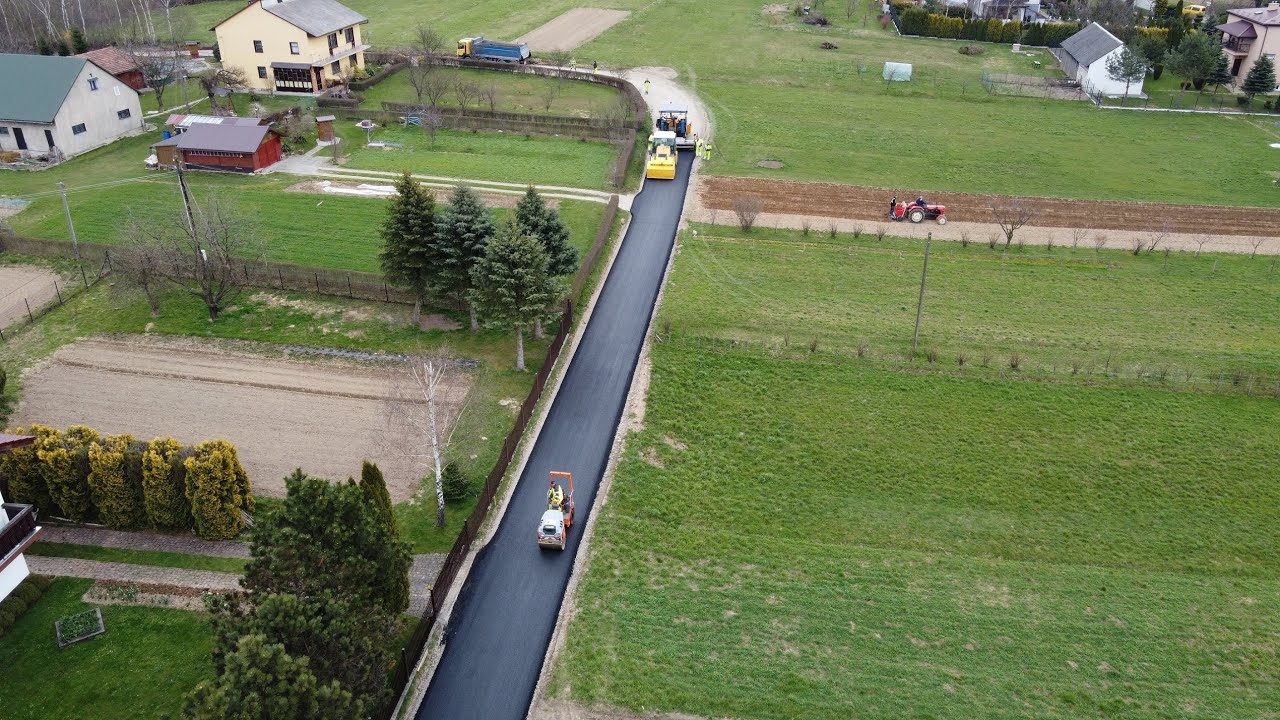 Przebieg remontu drogi Styrek w miejscowości Mszalnica