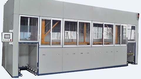 Automatic multi-stage ultrasonic cleaning machine with dryer