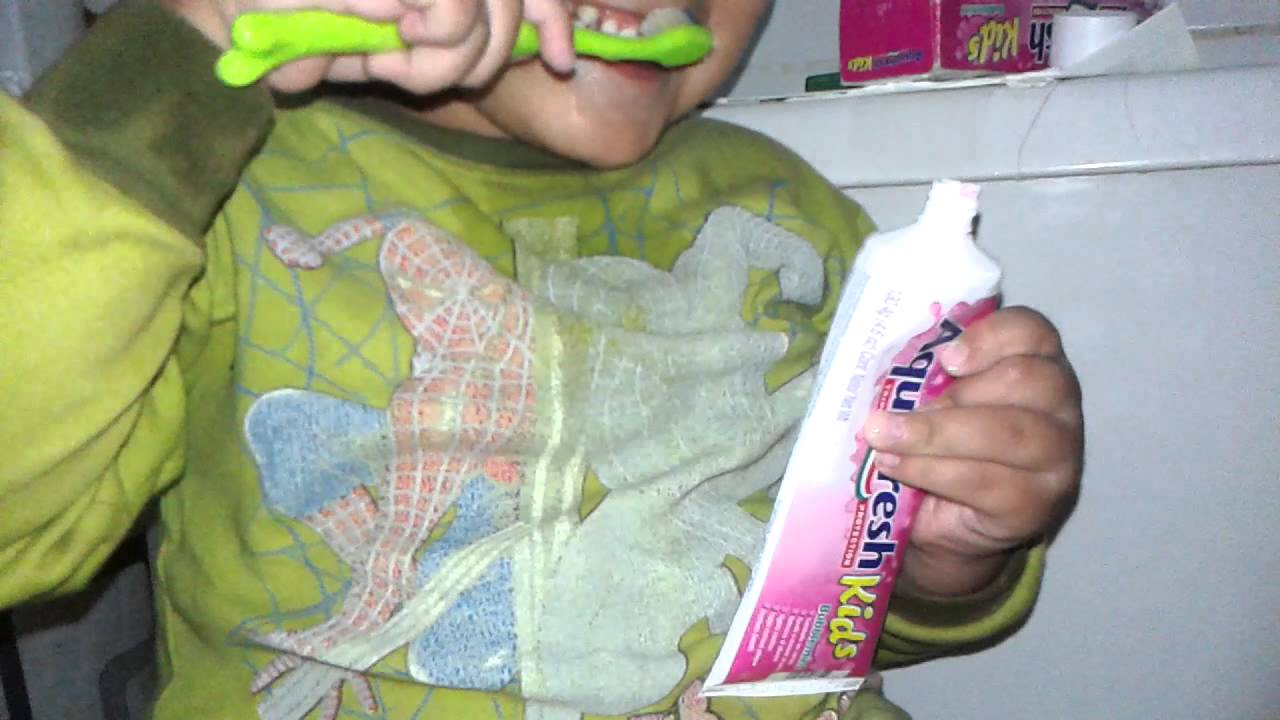 como-cepillarse-los-dientes-youtube