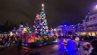 Disneyland Paris : Parade de Noël en nocturne