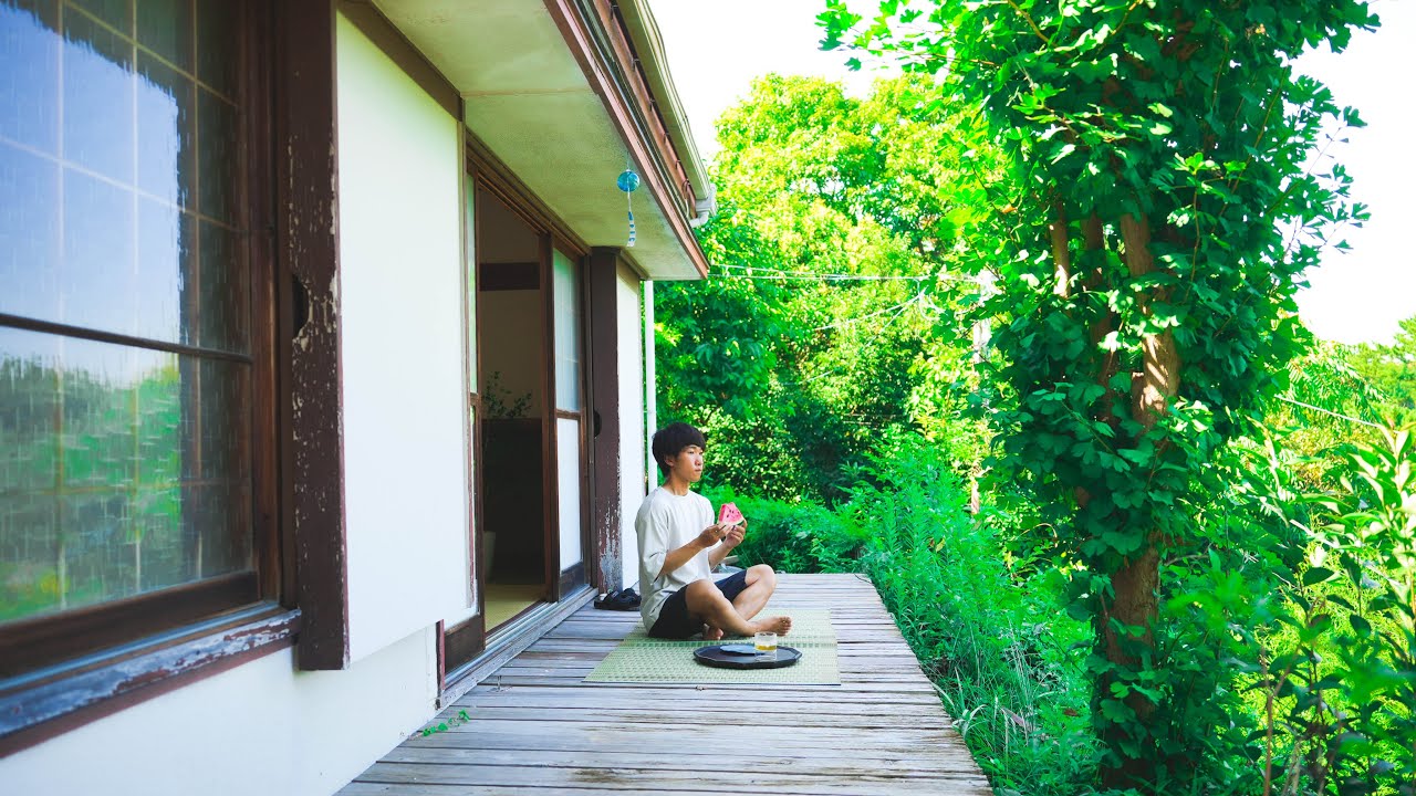 虫がヤバい？...古民家の縁側で過ごす夏の暮らし。
