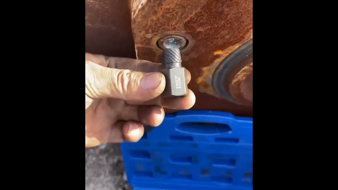 remove bolt 