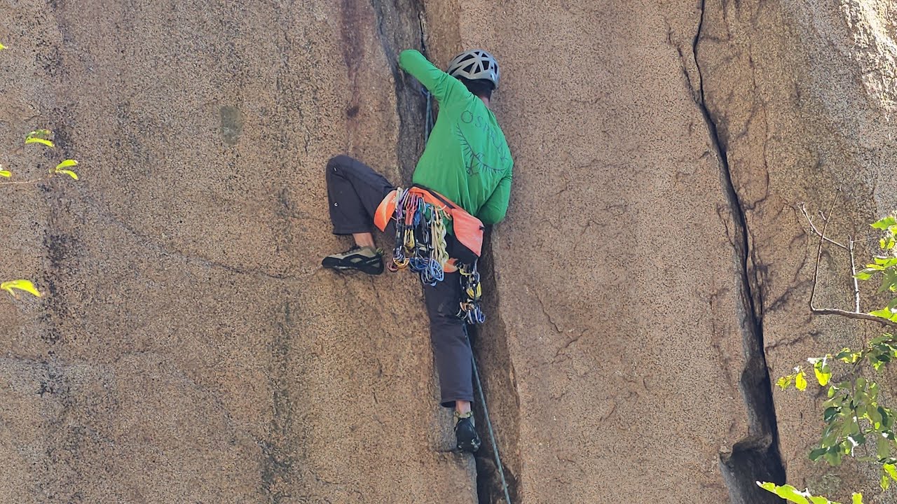 우이암 청봉크랙(5.11+) 이재욱, 크랙 등반 종합선물셋트 #도봉산 #암벽등반  #crackclimbing