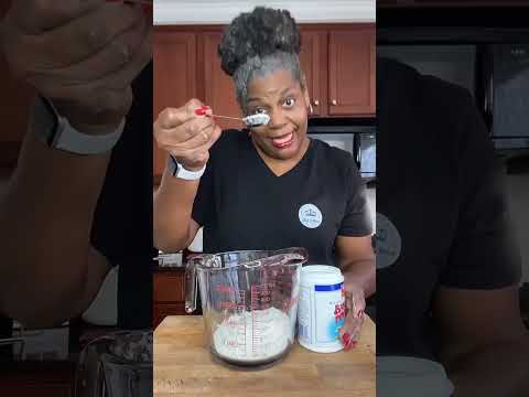 Video: Moet ik zelfrijzend bakmeel gebruiken?