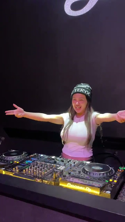 check sound Dj Cupi Cupita at Hexagon Banjarmasin #party #club