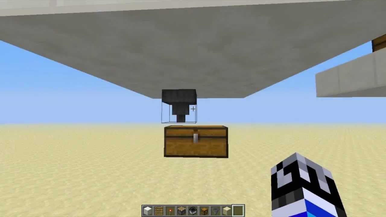 Sneaky Minecraft Chest Trap + Tutorial - YouTube