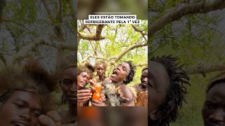 Eles estão tomando refrigerante pela 1ª vez #noticias #documentário #curiosidades #vocesabia