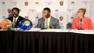 2011 Bank of America Atlanta Football Classic Press Conference: Stump Mitchell