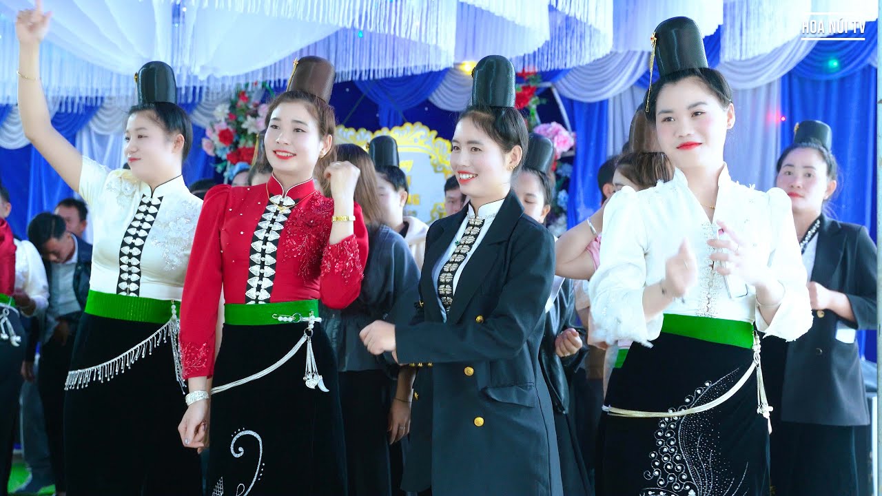 NHẢY CỰC CUỐN CÙNG CÁC EM XINH BẢN MẢY THUẬN CHÂU SƠN LA TẠI LỄ VU QUY [CÀ THỦY & VĂN HƯỞNG]