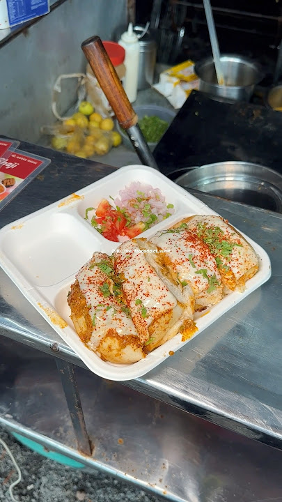 Ye Khane Ke Liye Log Dur Dur Se Aate hai. - Panni Bhaji