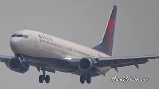 Delta Boeing 737-900ER N884DN First Flight w/ Missed Approach + Full Stop Landing by OwnsGermany 10,431 views 6 years ago 1 minute, 29 seconds