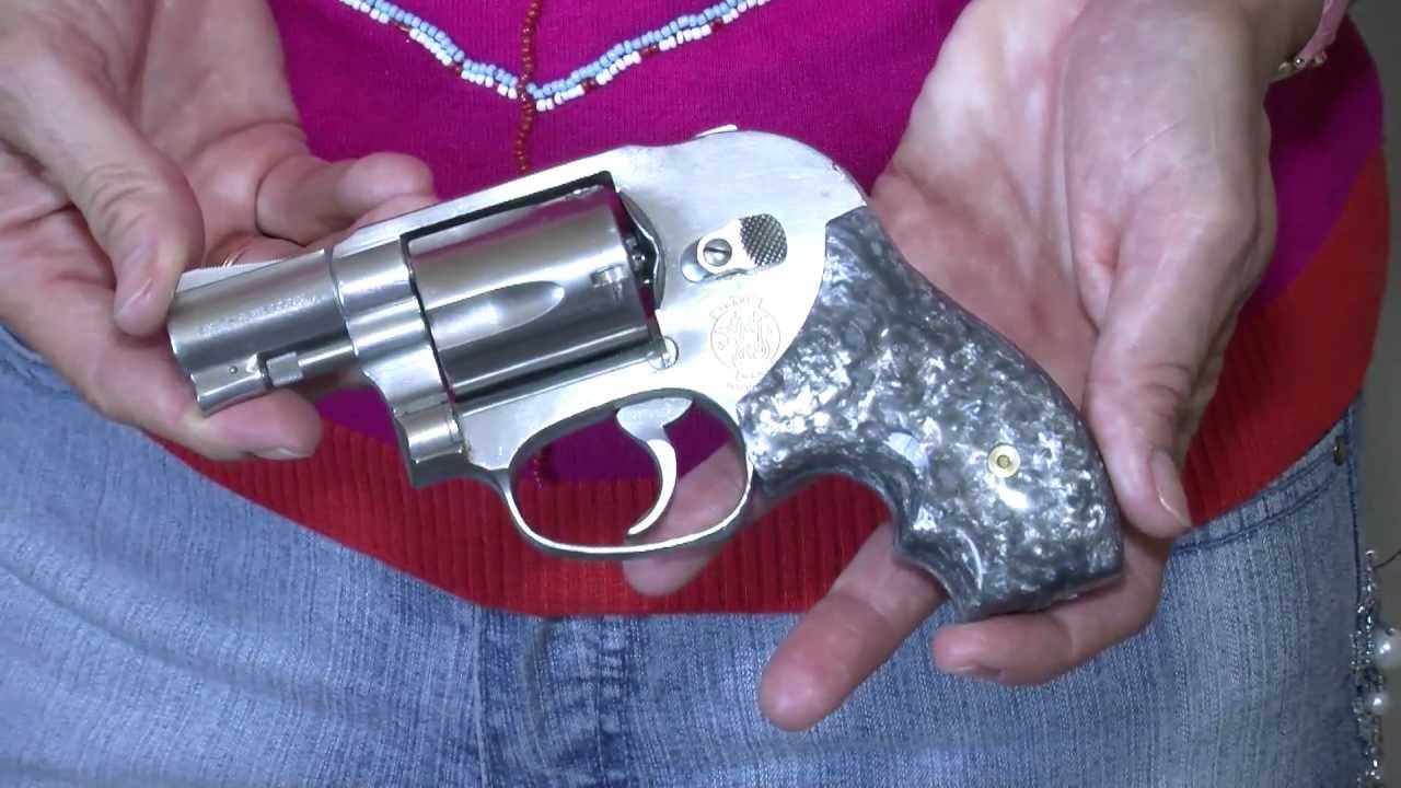 Eagle Grips Presents its new Kirinite material .mp4