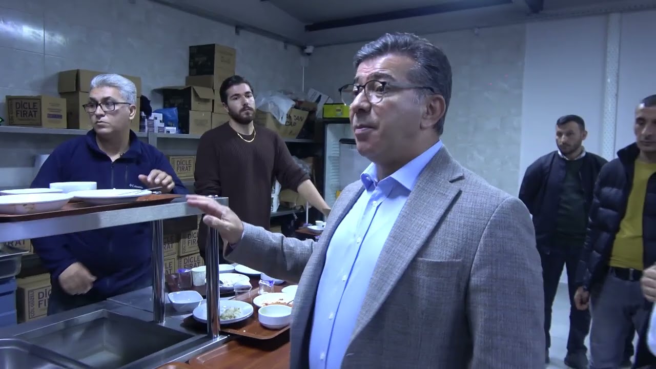 Başkan Bucak İftar yemeklerini artık Siverek Belediyesi sağlıyor