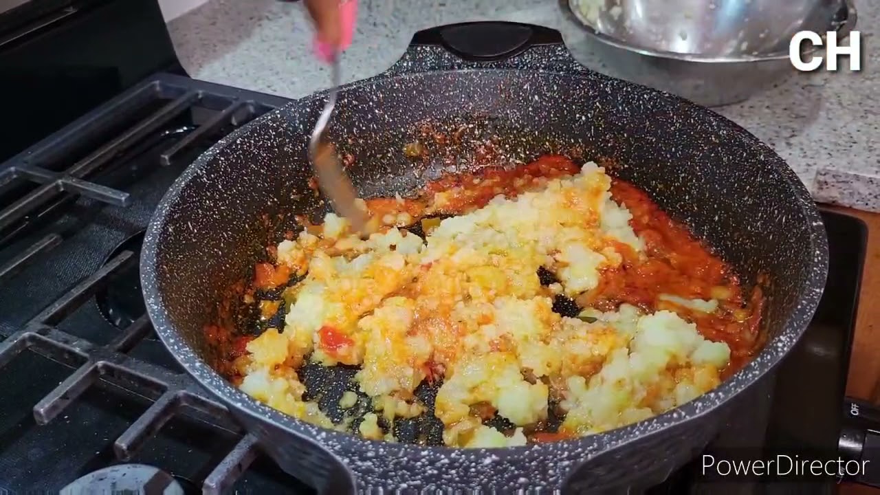 Como hacer unas tayotas (chayote) guisadas con huevos🥚🥚