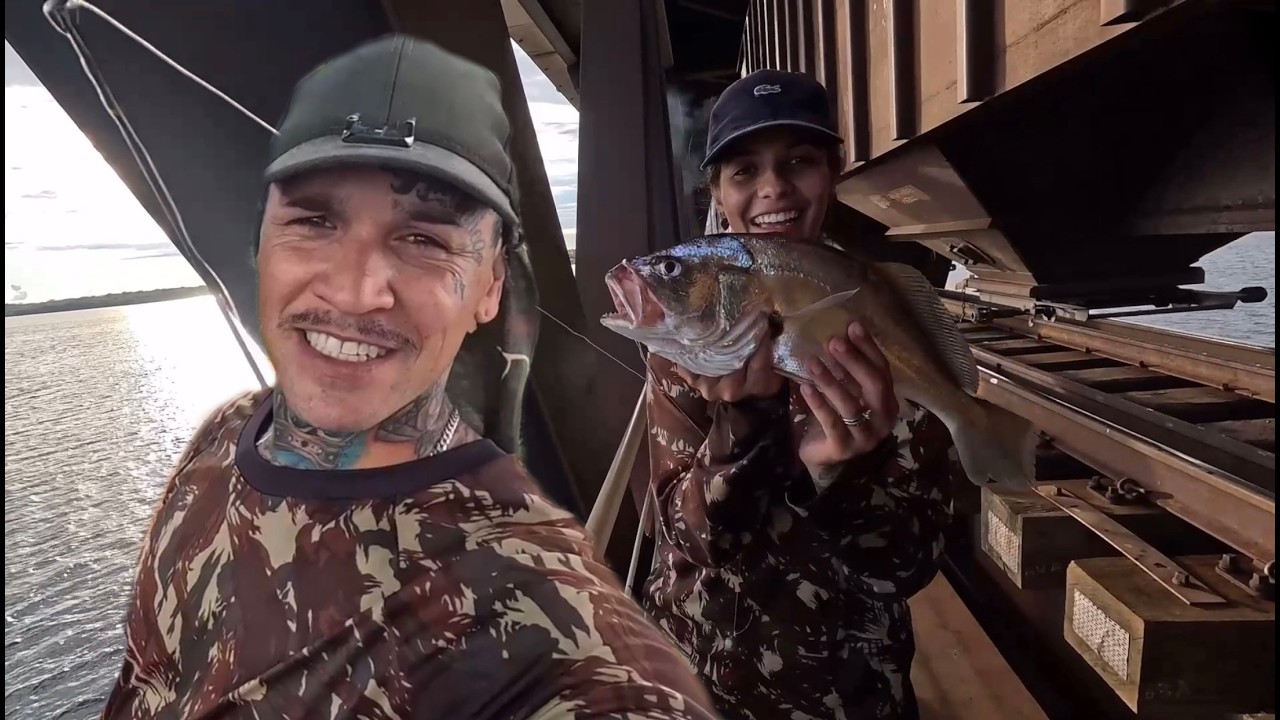 pescaria de corvina sobre a ponte rodoferroviaria! pegamos muita corvina