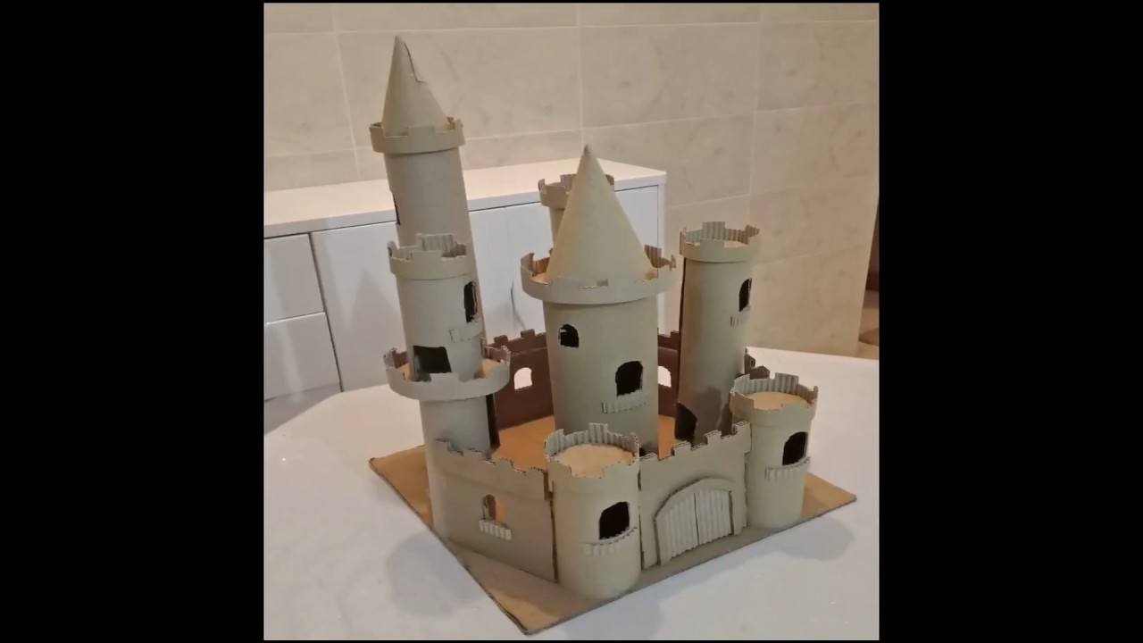 comment faire un chateau en carton/how to make a carboard castle - YouTube